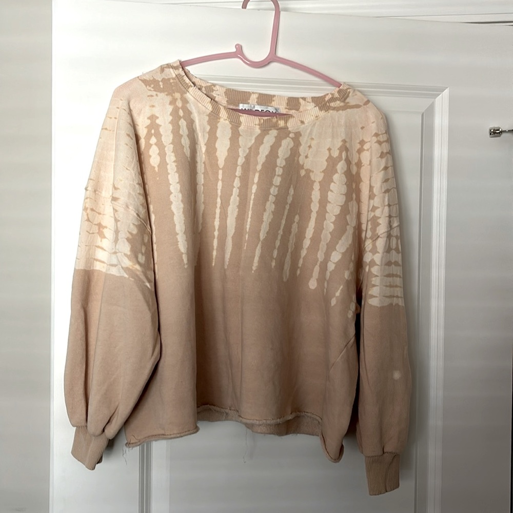 Wild fox crop sweater top